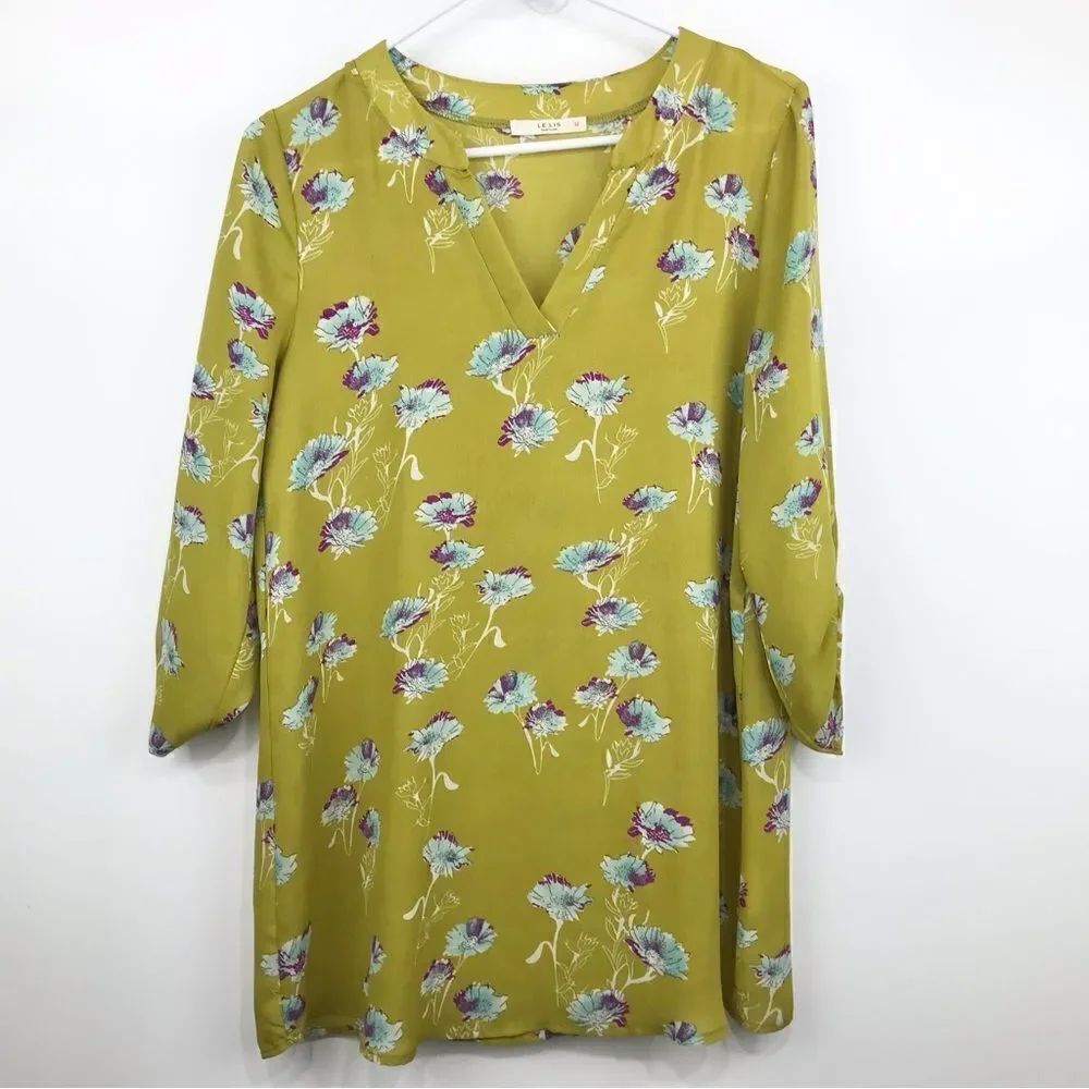 Le Lis Chartreuse Floral V Neck Blouse
